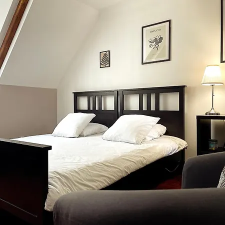Immeuble De Charme Au Coeur De Dreux Appartement Buitenkant foto