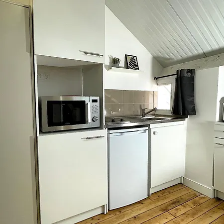 Immeuble De Charme Au Coeur De Dreux Appartement Buitenkant foto