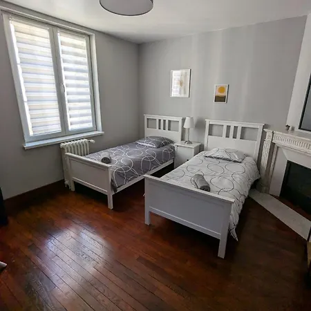 Immeuble De Charme Au Coeur De Dreux Appartement Buitenkant foto