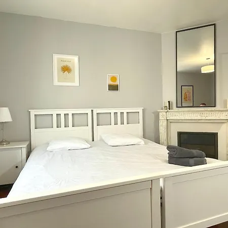 Immeuble De Charme Au Coeur De Dreux Appartement Buitenkant foto